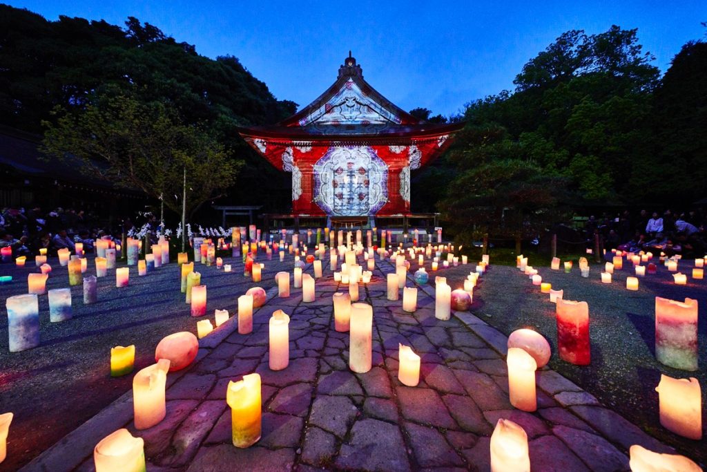 Kitadai Shrine Heart Knot Festival Illuminated by Candles